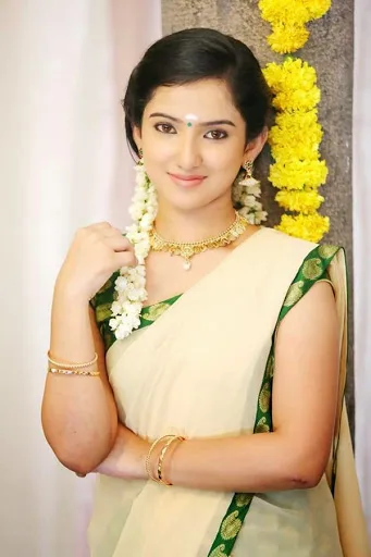 Leema-Babu-Hot-Bikini-Wallpapers