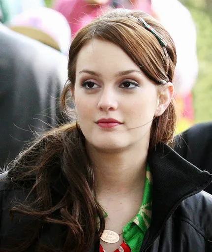 Leighton Meester Hot Sexy Bikini Image Gallery