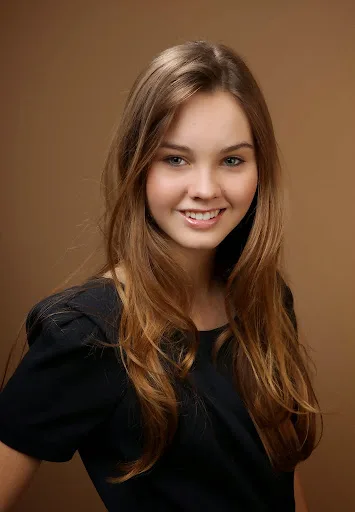 Liana Liberato Hot Sexy Bikini Images