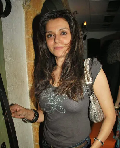 Lilette-Dubey-Hot-Bikini-Stills