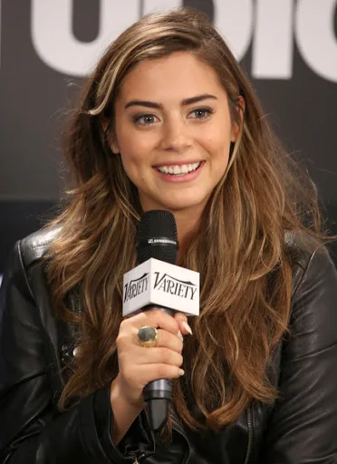 Lorenza-Izzo-Hot-Bikini-Images