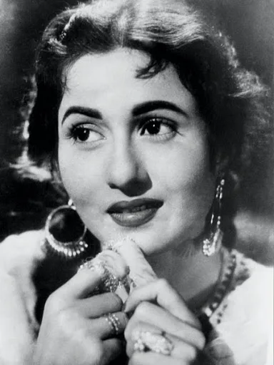 Madhubala-Hot-Bikini-Pics