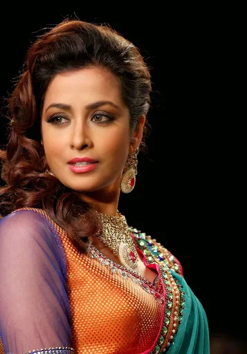 Madhura-Naik-Hot-Bikini-Stills