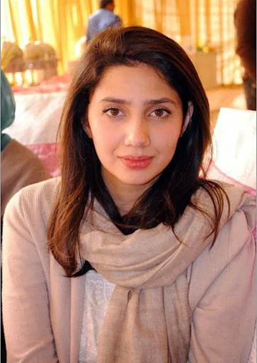 Mahira Khan Hot Gallery, Bikini Images, Photos, Pics