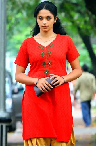 Malavika-Nair-Hot-Bikini-Wallpapers