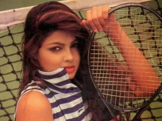 Mamta-Kulkarni-Hot-Bikini-Photos