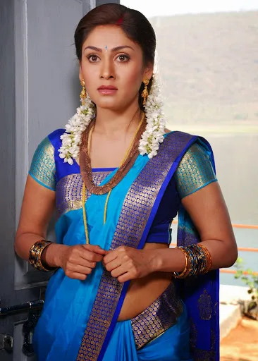 Manjari-Phadnis-Hot-Bikini-Stills