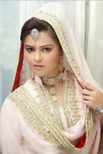 Maria Wasti Hot Sexy Bikini Wallpaper