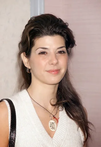 Marisa Tomei Hot Sexy Bikini Pics