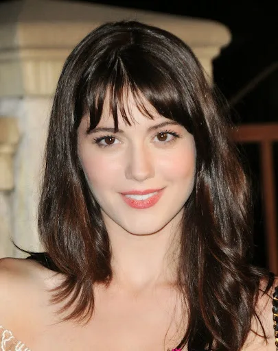 Mary Elizabeth Winstead Hot Sexy Bikini Images