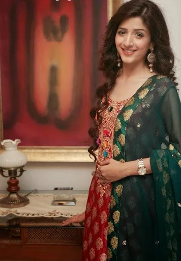 Mawra Hocane Hot Gallery, Bikini Images, Photos, Pics