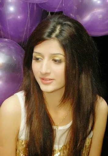 Mawra Hocane Hot Sexy Bikini Pictures