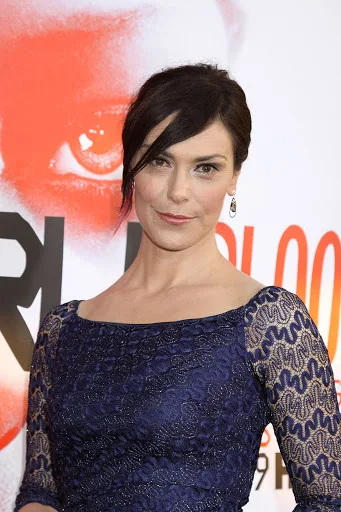 Michelle-Forbes-Hot-Bikini-Image-Gallery
