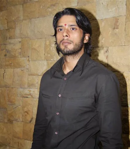 Mohit Ahlawat Photo Gallery, Family Photos, Latest Images