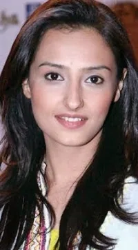 Momal Sheikh Hot Gallery, Bikini Images, Photos, Pics
