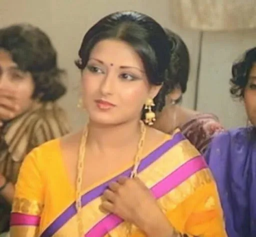 Moushumi-Chatterjee-hot-Sexy-Bikini-Image-Gallery