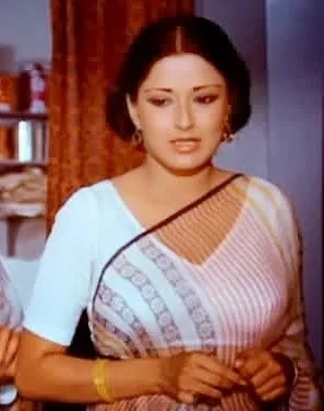 Moushumi-Chatterjee-hot-Sexy-Bikini-Photos