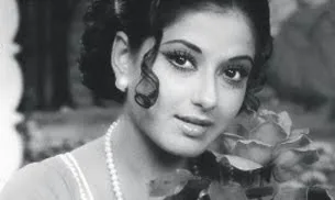Moushumi-Chatterjee-hot-Sexy-Bikini-Pictures