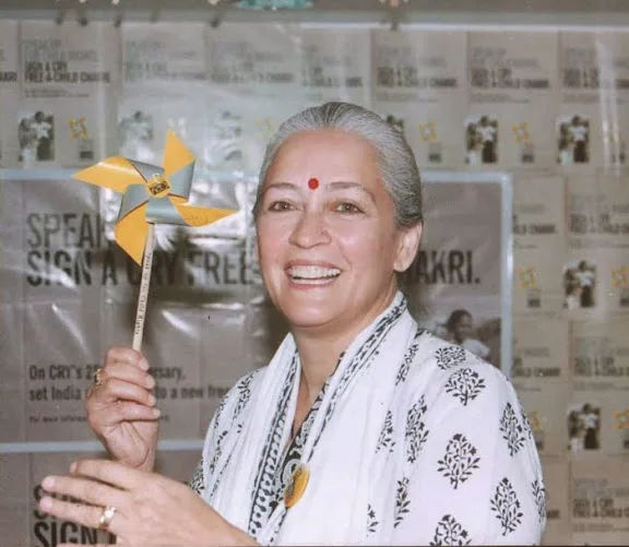 Nafisa Ali Hot Sexy Bikini Pics