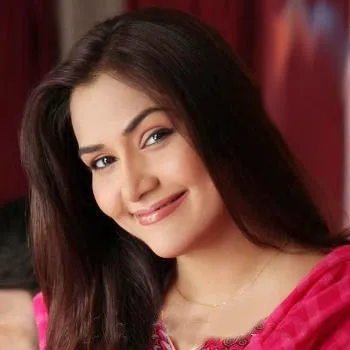 Naheed Shabbir Hot Sexy Bikini Stills