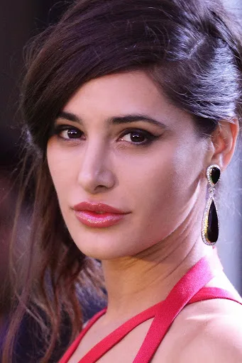 Nargis Fakhri Hot Sexy Bikini Photo