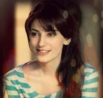 Naveen Waqar Hot Sexy Bikini Photos