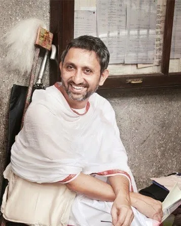 Neeraj Kabi Photo Gallery, Family Photos, Latest Images