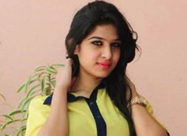 Neha Khan Biography, Height, Weight, Movie List, Age, Wiki