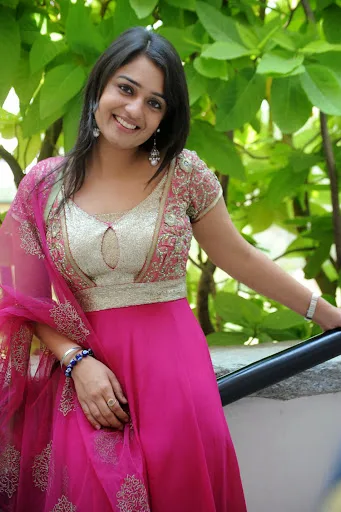 Nikita Thukral Hot Sexy Bikini Pic