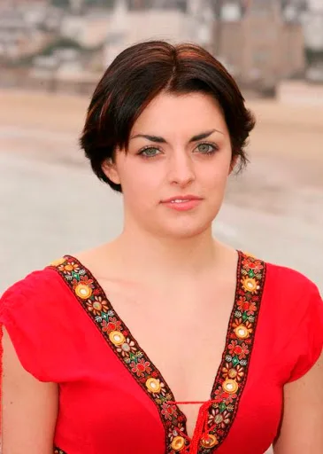 Nora-Jane-Noone-Hot-Bikini-Pic