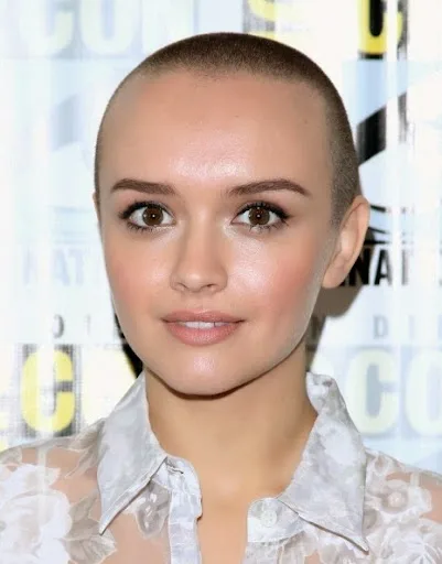 Olivia Cooke Hot Sexy Bikini Photo