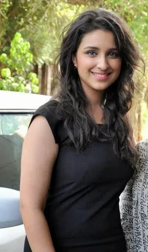 Parineeti Chopra Hot Bikini Pictures