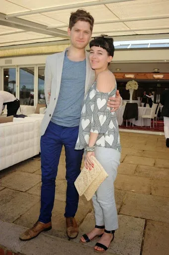 Phoebe Fox Hot Sexy Bikini Image Gallery, Images, Photos, Stills, Pics