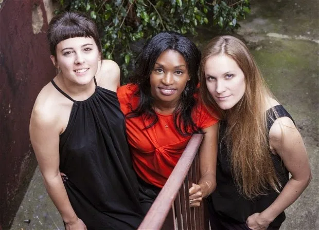 Phoebe Fox Hot Bra Images