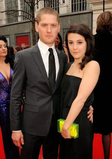 Phoebe Fox Hot Sexy Bikini Photo