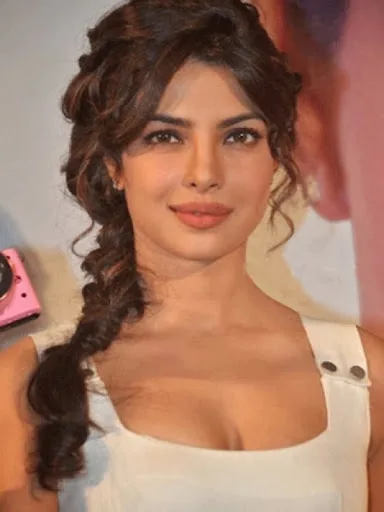 Priyanka Chopra Hot Bikini Wallpapers