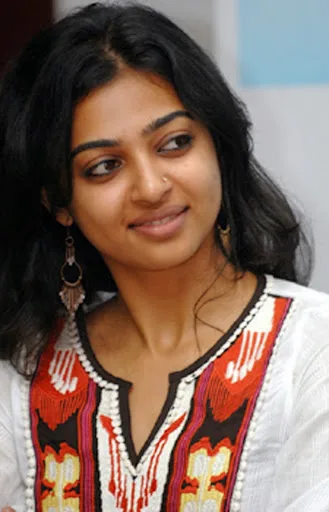 Radhika-Apte-Hot-Sexy-Bikini-Pictures
