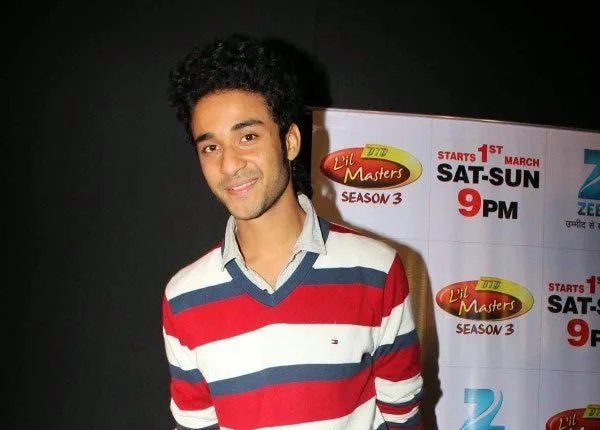 Raghav Juyal Hot Pics