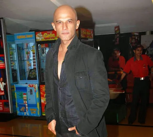 Rajesh Khera Hot Scene Shirtless Body Wallpapers