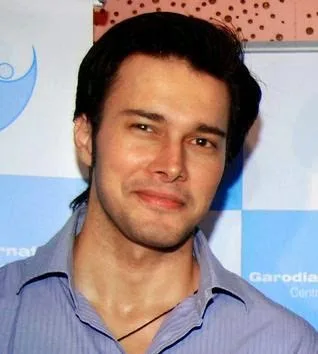Rajneesh-Duggal-Photo