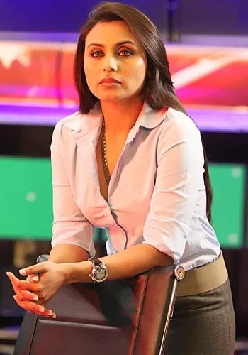 Rani Mukherjee Hot Sexy Bikini Wallpaper