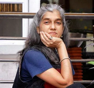 Ratna Pathak Hot Sexy Bikini Pic
