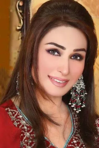 Reema Khan Hot Sexy Bikini Wallpapers