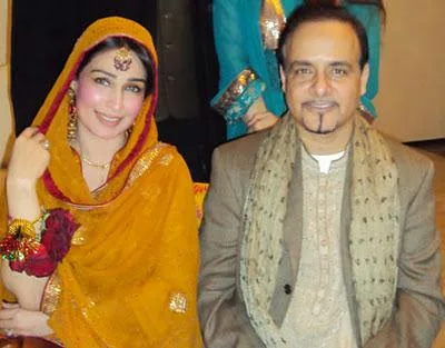 Reema Khan Hot Sexy Bikini Pictures