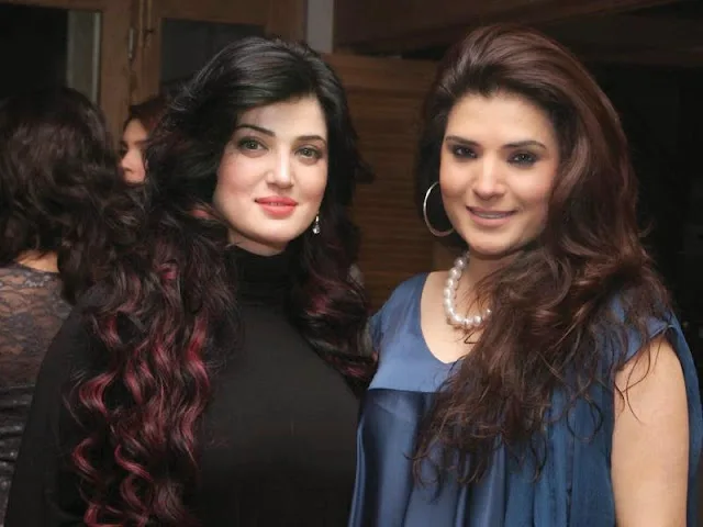 Resham Hot Sexy Bikini Photos