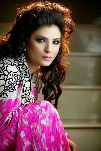 Resham Hot Sexy Bikini Pics