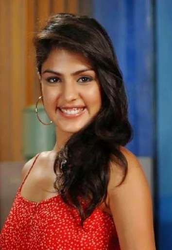 Rhea Chakraborty Hot Sexy Bikini Bra Photos