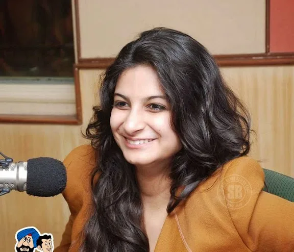 Rhea Kapoor Hot Sexy Bikini Wallpapers