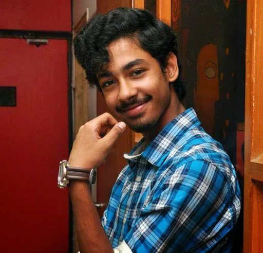 Riddhi-Sen-Wallpapers
