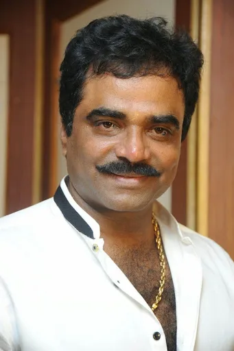 Rockline Venkatesh Hot Photo Gallery, Naval Photos, Family Pics, Stills